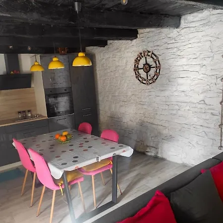 別荘 Casa Bravari Rustic Istrian Stone House *