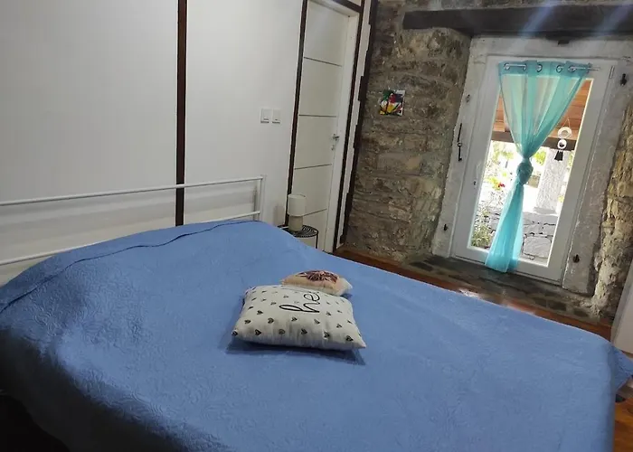 Casa Bravari Rustic Istrian Stone House *