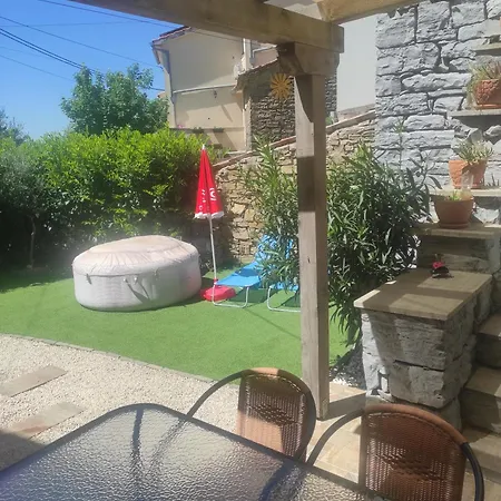 Casa Bravari Rustic Istrian Stone House Hébergement de vacances
