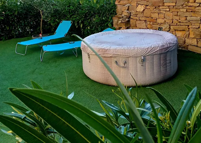 Casa Bravari Rustic Istrian Stone House Дом отдыха Kascerga