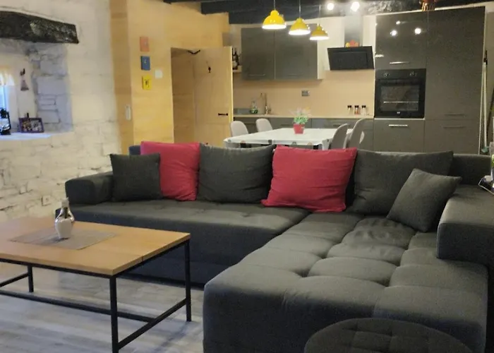 Casa Bravari Rustic Istrian Stone House Casa vacanze Kascerga